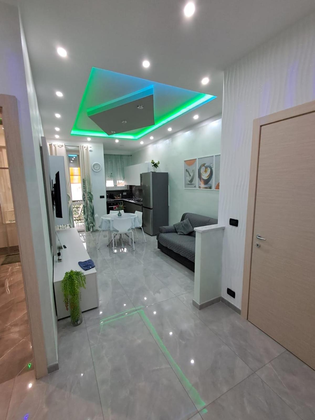Moderno Ed Esclusivo Apartment *